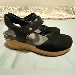 OTBT Black Women's Wedge Sandals